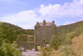 Click to Enlarge:  Neidpath Castle, 2006.