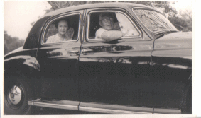 Click to enlarge: Grandma and Step-Grandpa Brewer in the Rover 75.